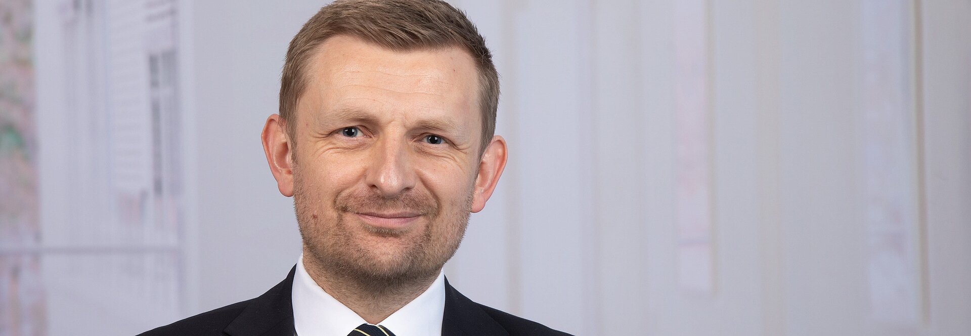 Dr. Oliver Bleiziffer