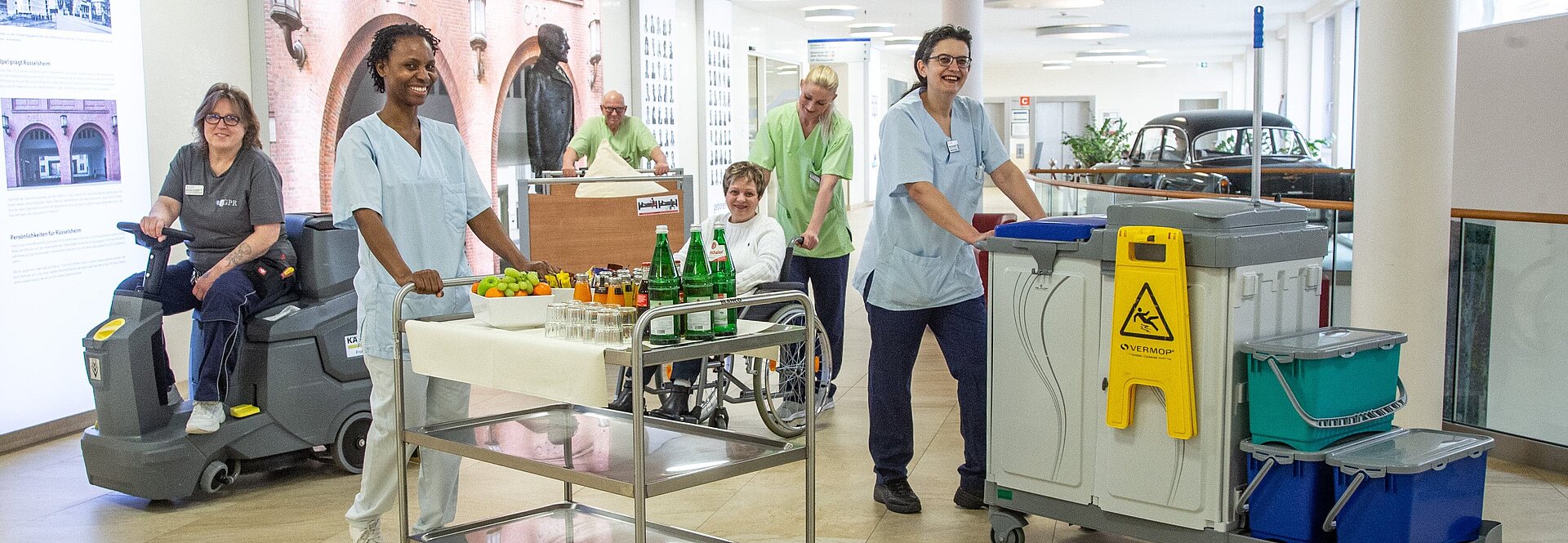 Tätigkeiten der Service GmbH