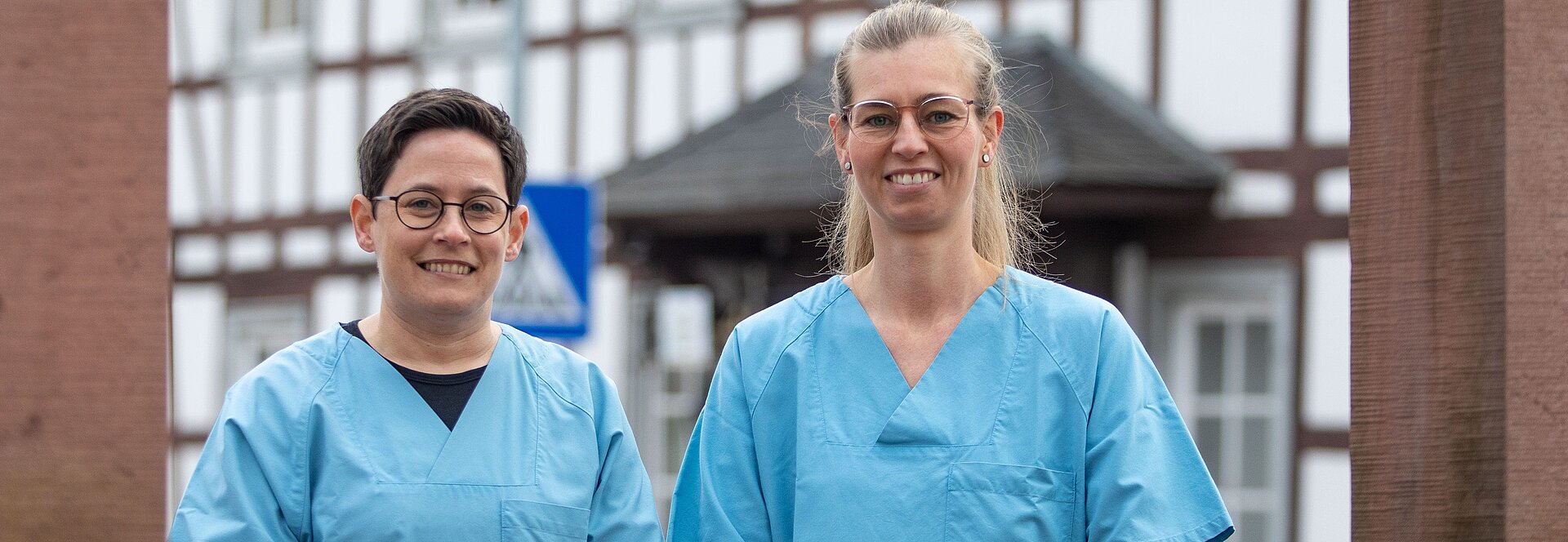 Dr. Sandra Schanz (links) und Dr. Sabrina Blum