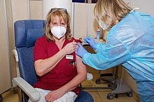 Erste COVID-Impfung im GPR Klinikum