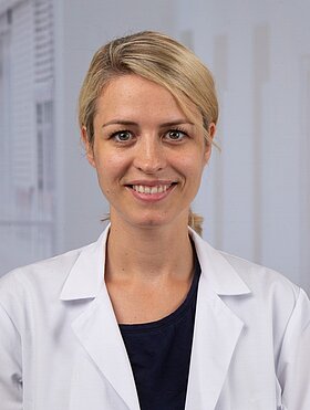 Portratibild Dr. Jana Bourgeois Dr. med. Jana Bourgeois
