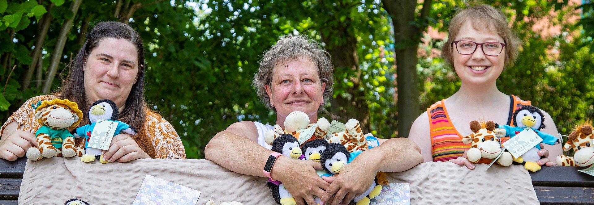 Übergabe Stofftiere