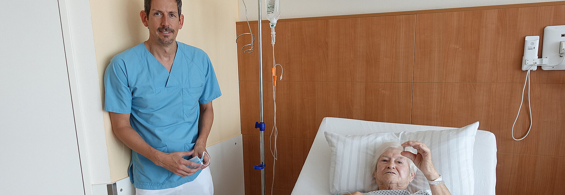 Dr. Koeth und Patientin