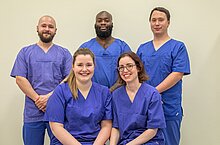 Es zeigt den Kurs der erfolgreichen Absolventen. Von links nach rechts Philipp Schmidt, Stefanie Fischer, Mark Sally, Laura Nauth und Thorsten Jöris