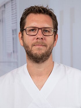 Portraitfoto Marco Renth Dr. med. Marco Renth