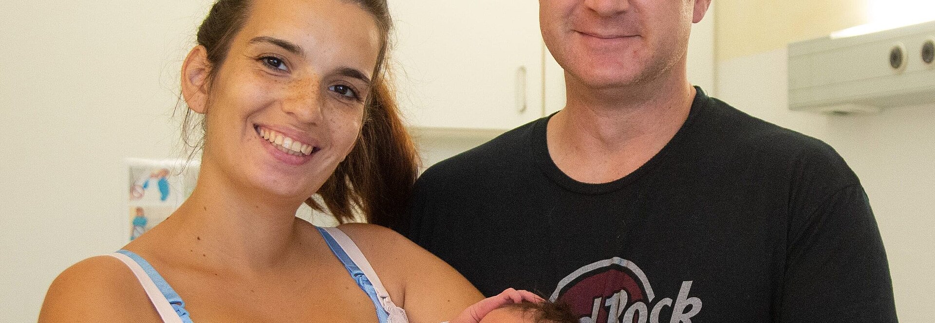 Katarzyna Poklikay mitTochter Julia und Ehemann Sascha