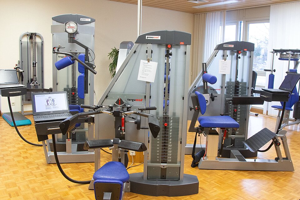 MTT-Trainingsraum mit Geräten