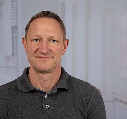 PD Dr. Eberhard Schneider