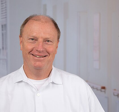 Portraitbild Dr. Johannes Richter Dr. med. Johannes Richter