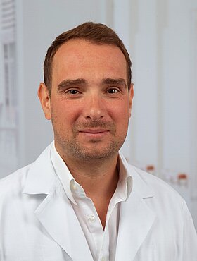 Portraitfoto Dr. Oliver Kalbhenn Dr. med. Oliver Kalbhenn