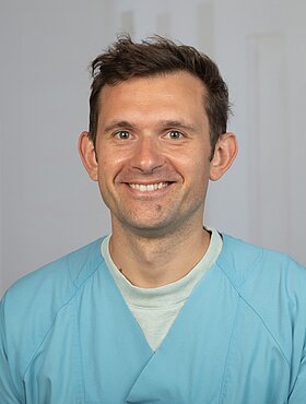 Dr. Marcel Larisch