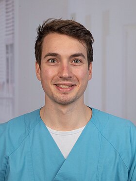 Dr. Dominik Wocheslander