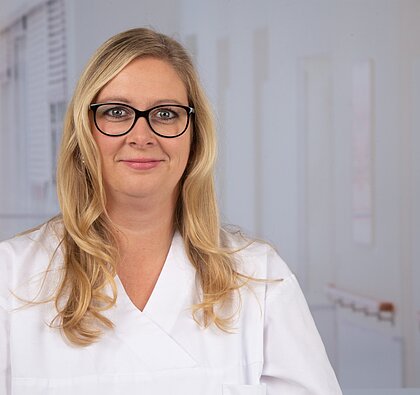 Portraitfoto Nadine Zimmermann Nadine Zimmermann