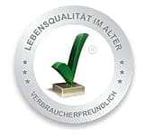 Logo grüner Haken Auszeichnung für Lebensqualität im Alter